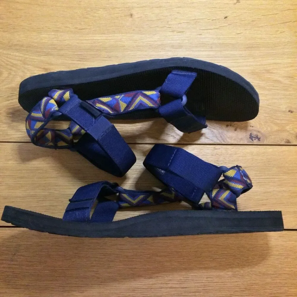 Teva Original Universal sandal blue geometric 